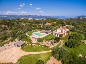 Villa indipendente a Porto Istana