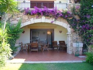 There are villas and apartments for sale in Puntaldia Village
