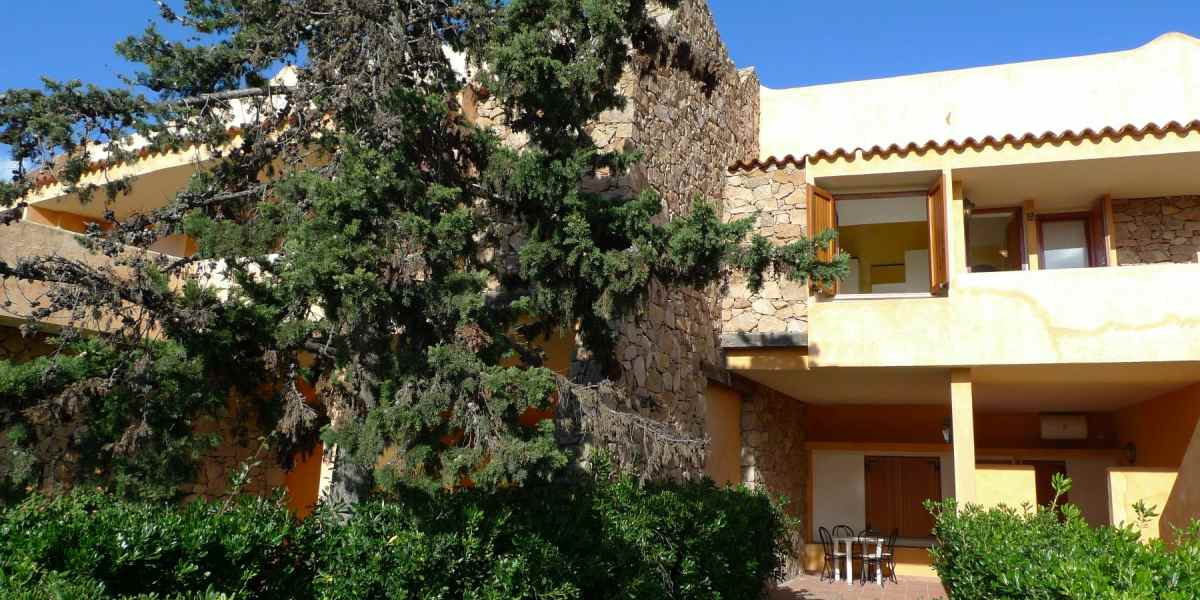 top three rooms apartment for rent Sardinia
